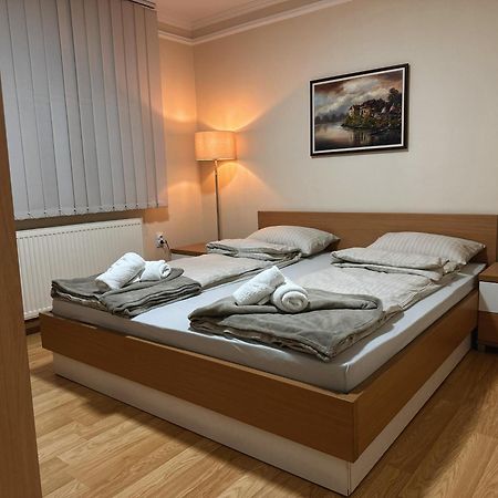 Royal Apartmani Negotin Buitenkant foto